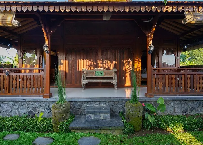 Villa Oemah Joglo Bali