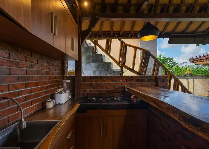 Oemah Joglo Bali Villa *
