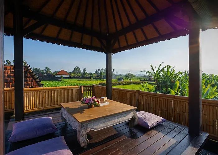 Oemah Joglo Bali Villa *
